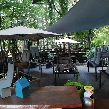 & Restaurant Le Chalvet Szálloda