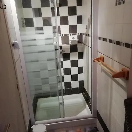 & Restaurant Le Chalvet Szálloda *